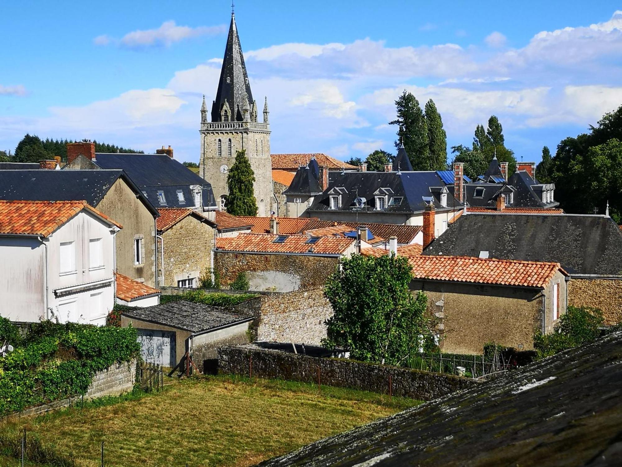 Gite Duguesclin La Flocellière Esterno foto